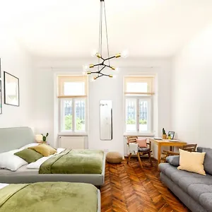 Apartman Designer Apartment, Central, Next To Danube, Bécs