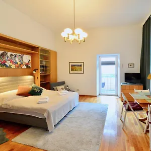  Apartment Schönbrunnerstrasse By Easyb&b