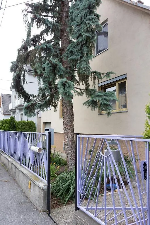 Garden Apartment Donau-City  Wien